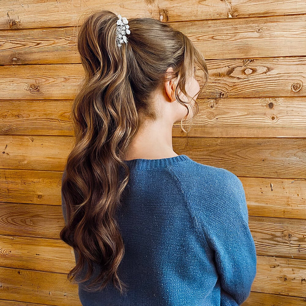 35 Cute &#038; Easy Prom Hairstyles for Long Hair for 2025
