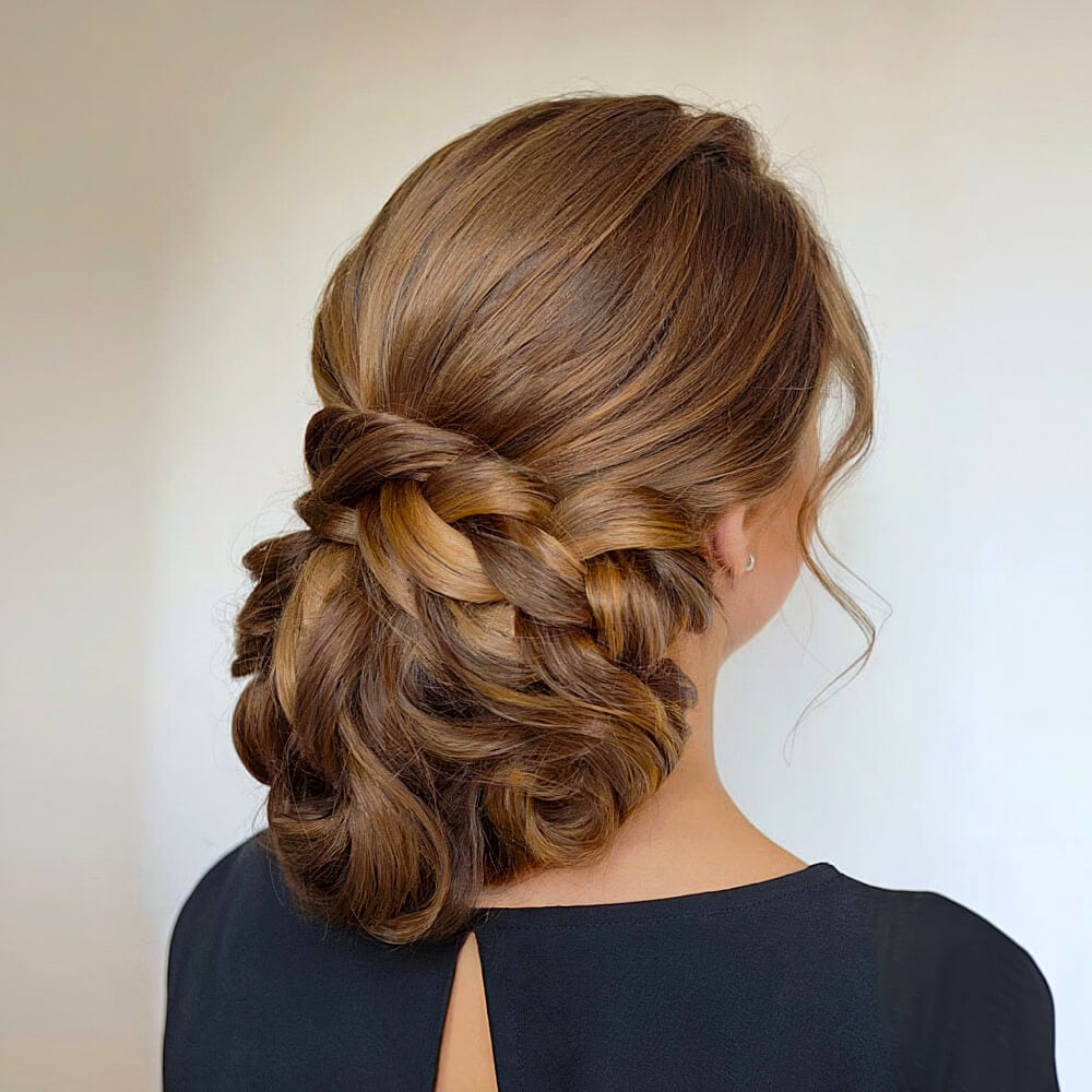 35 Cute &#038; Easy Prom Hairstyles for Long Hair for 2025