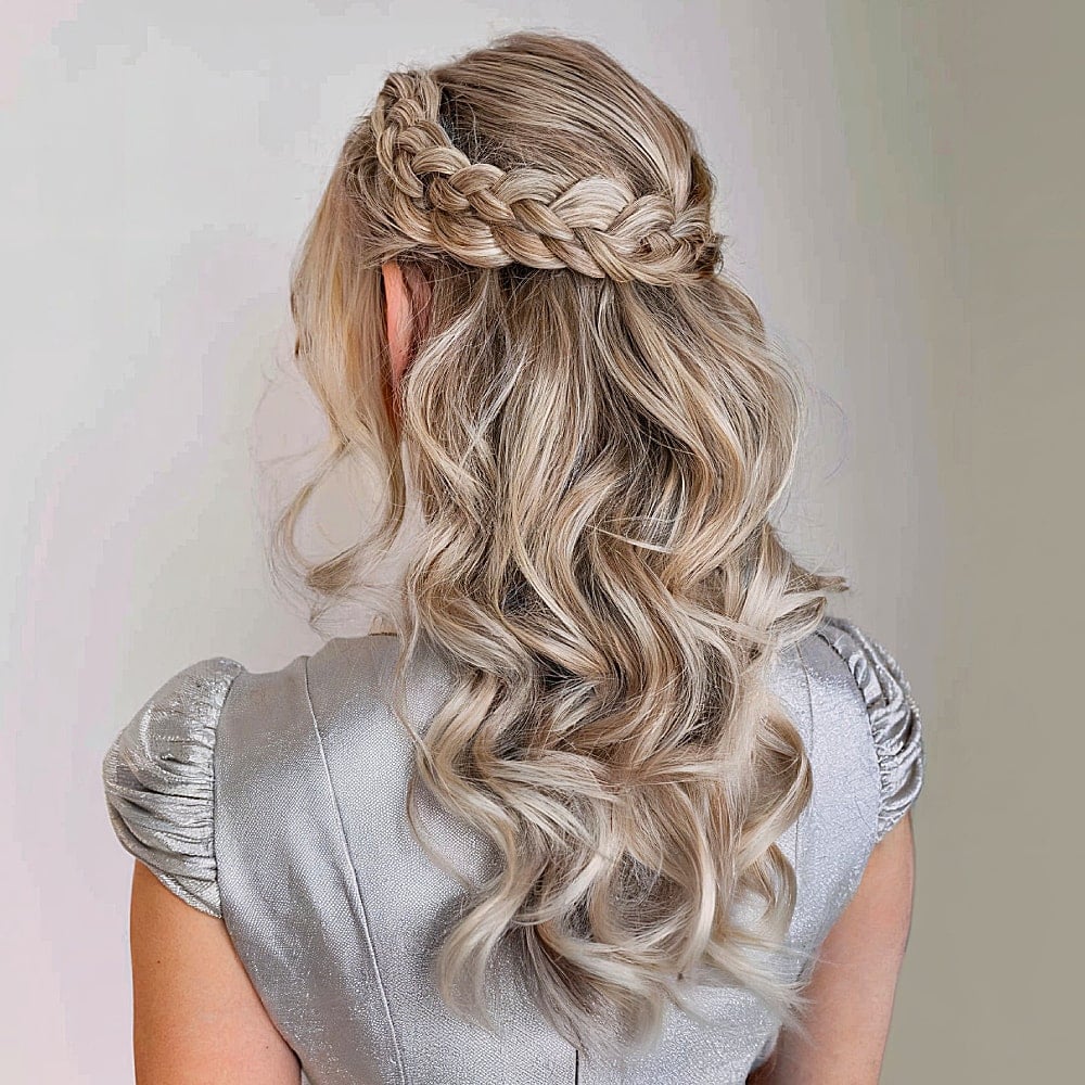 29 Prettiest Half Up Half Down Prom Hairstyles for 2025