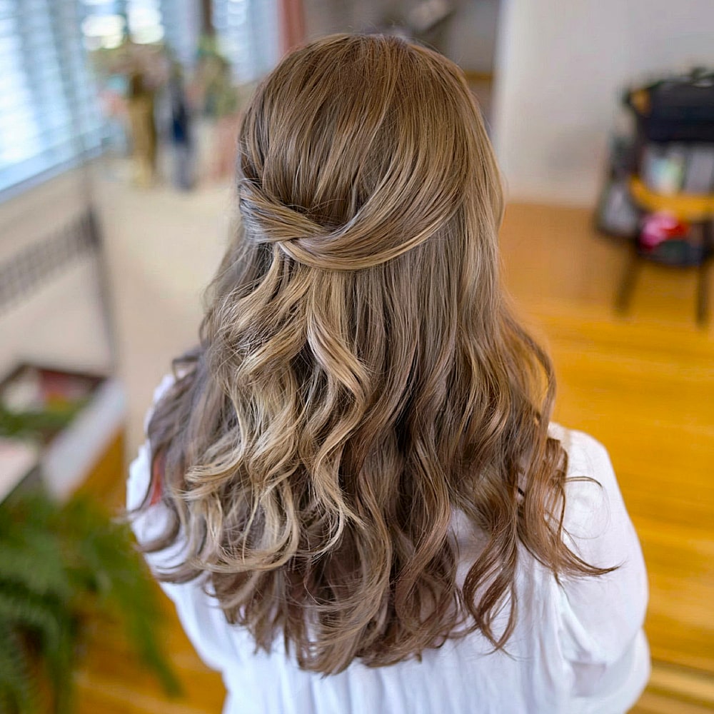 29 Prettiest Half Up Half Down Prom Hairstyles for 2025
