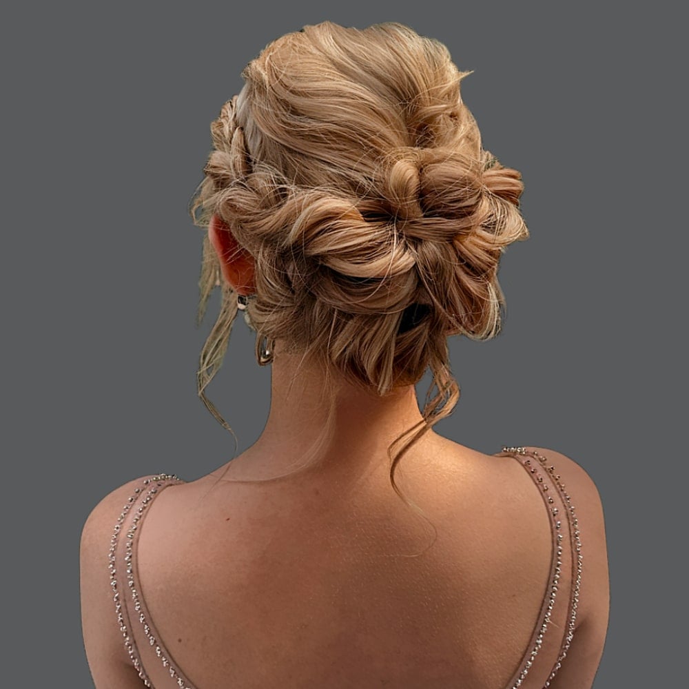 25 Prettiest Prom Updos for Long Hair for 2025