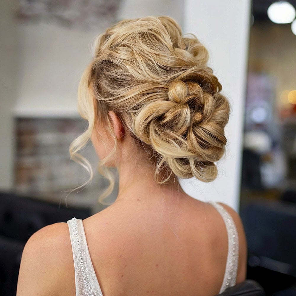 25 Prettiest Prom Updos for Long Hair for 2025