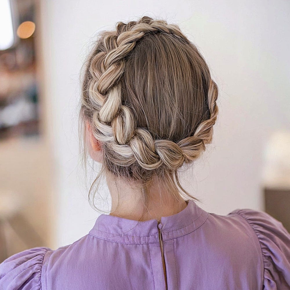 25 Prettiest Prom Updos for Long Hair for 2025