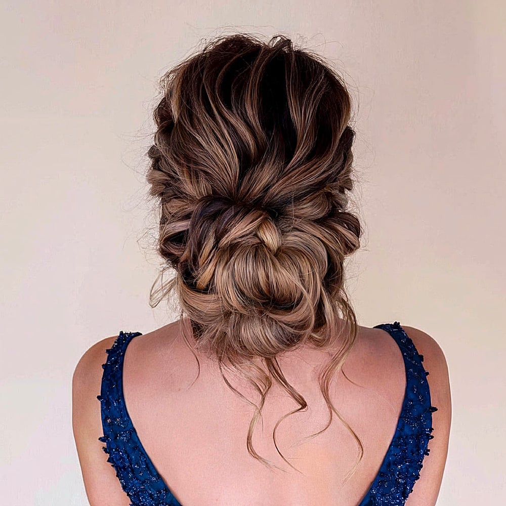 25 Prettiest Prom Updos for Long Hair for 2025
