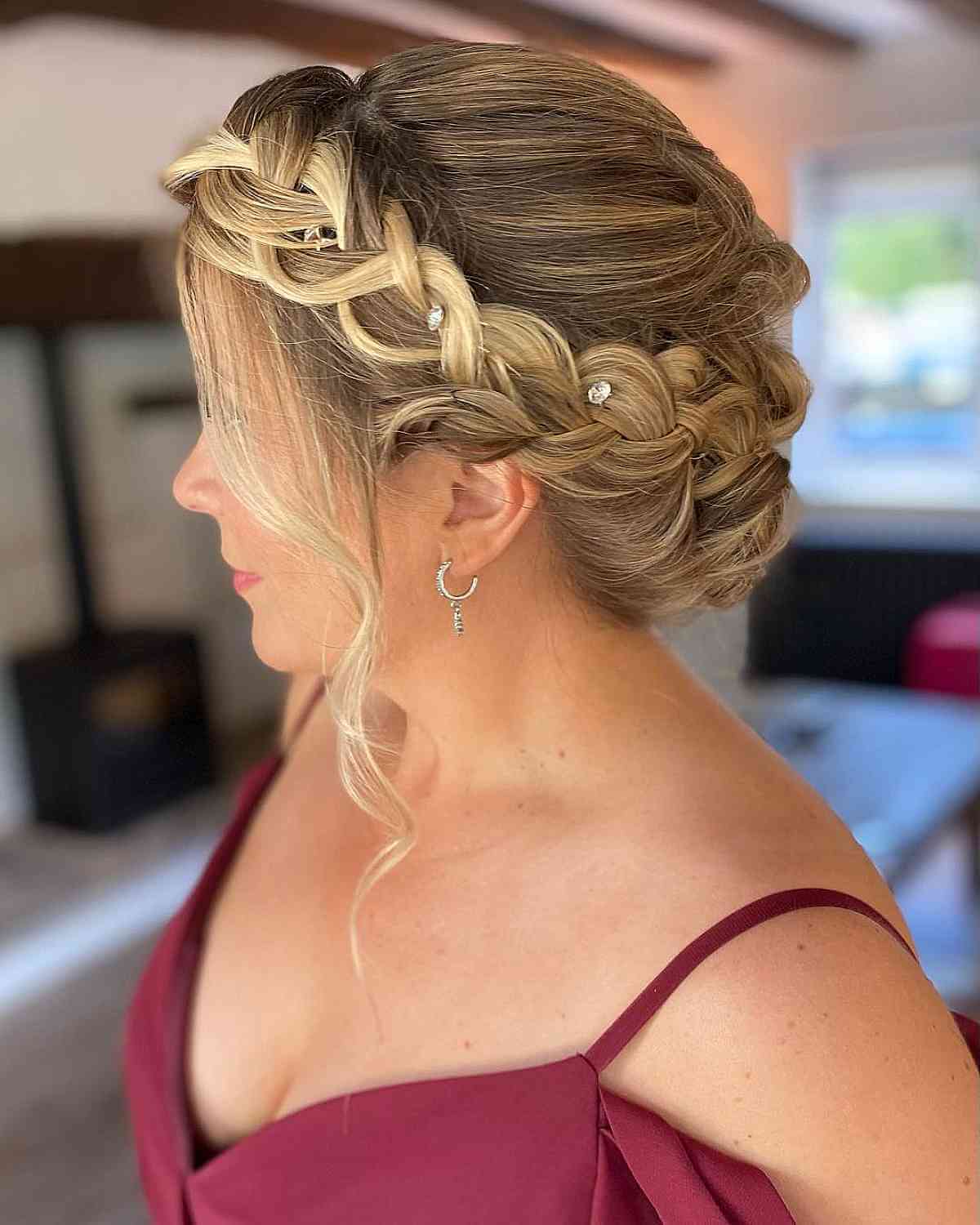 19 Prettiest Halo Braid Hairstyles to Copy