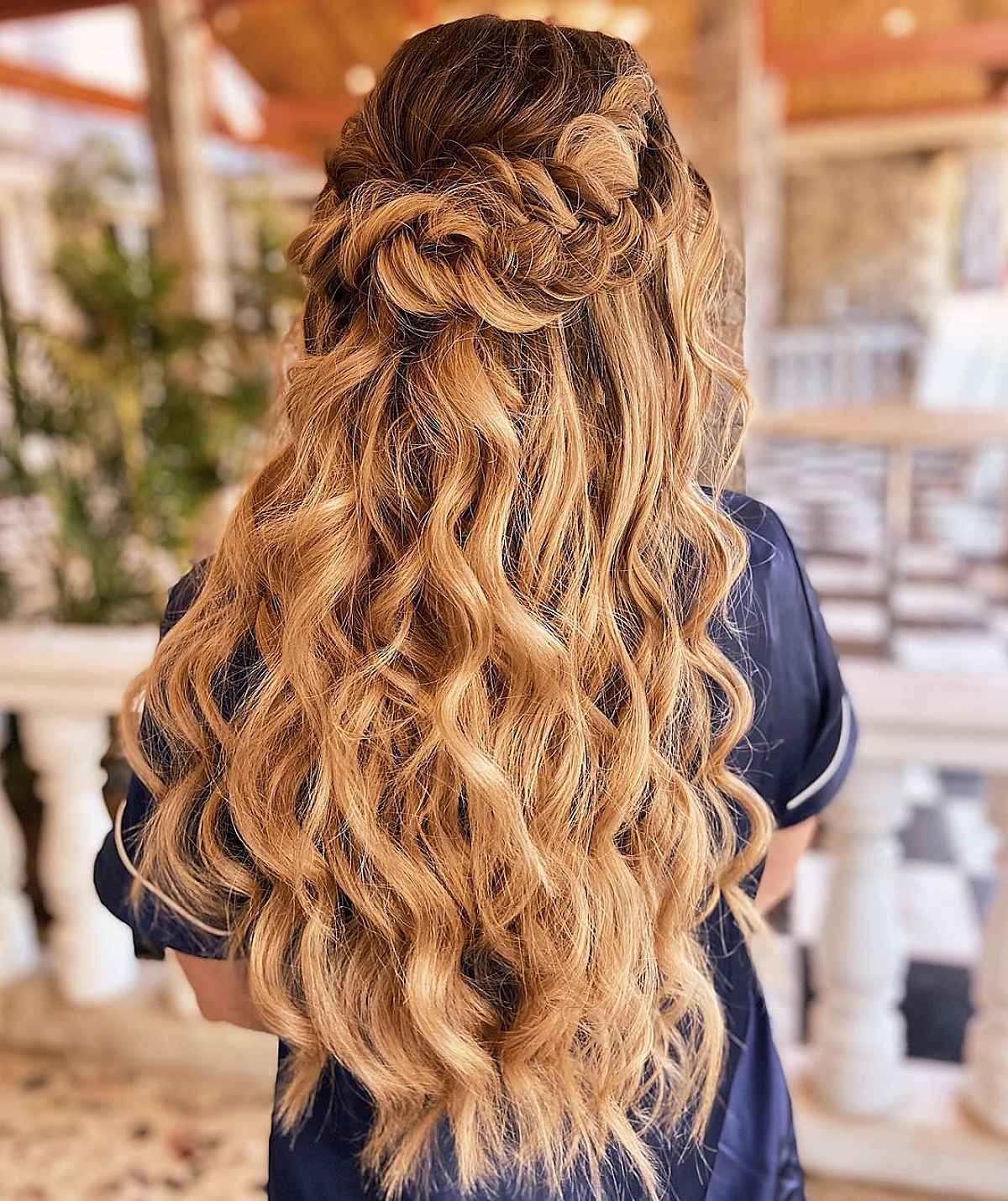 19 Prettiest Halo Braid Hairstyles to Copy