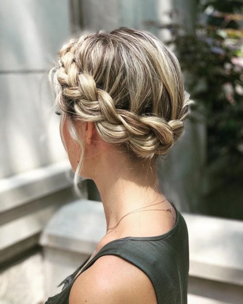 19 Prettiest Halo Braid Hairstyles to Copy
