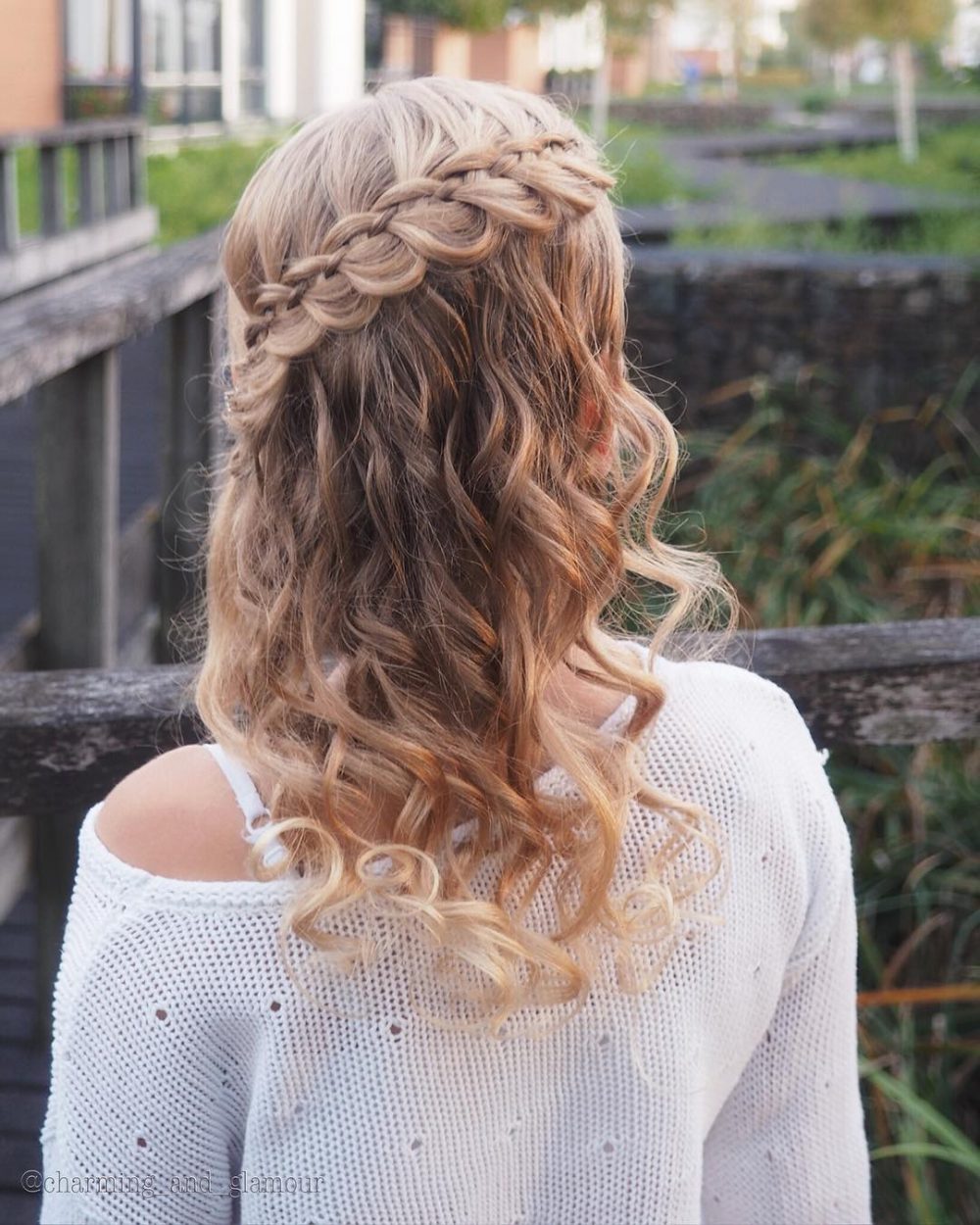 22 Quinceanera Hairstyle Ideas for Her Special Day