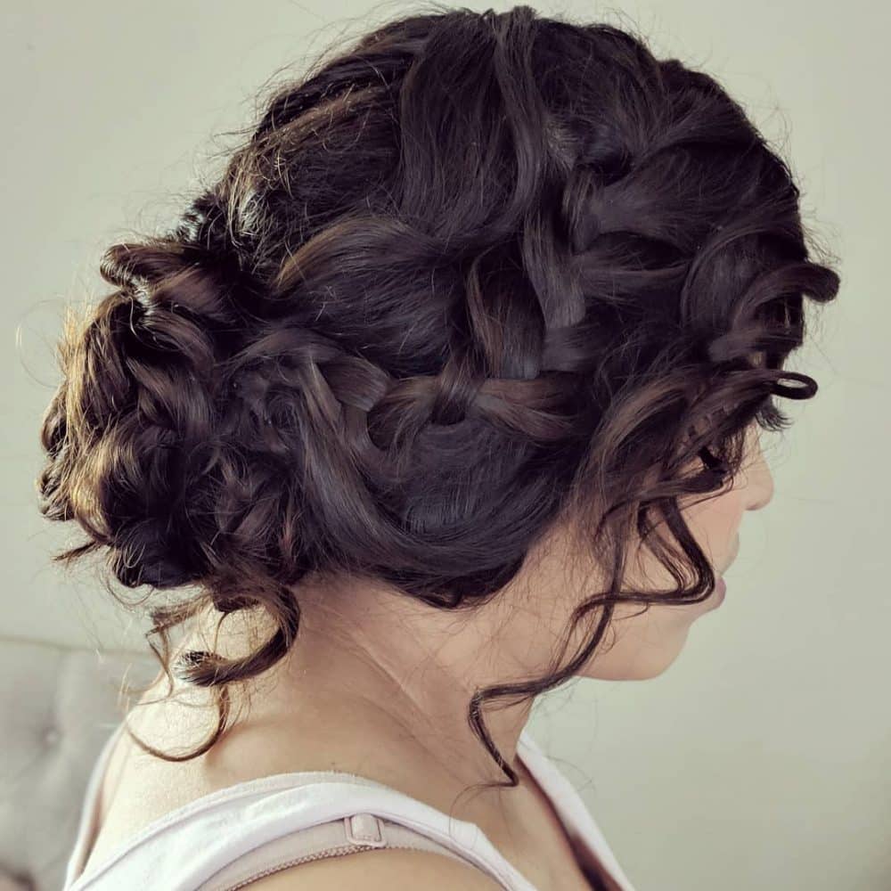 22 Quinceanera Hairstyle Ideas for Her Special Day
