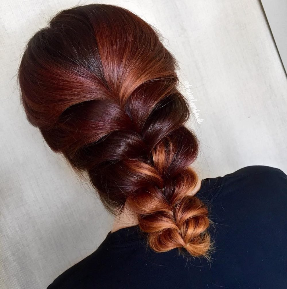 33 Super Easy Updos for Beginners to Try in 2025