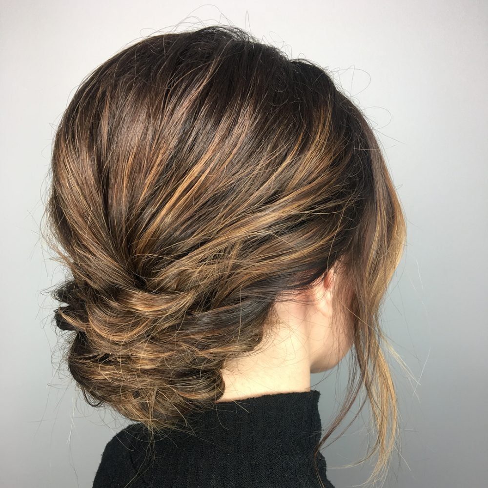 33 Super Easy Updos for Beginners to Try in 2025