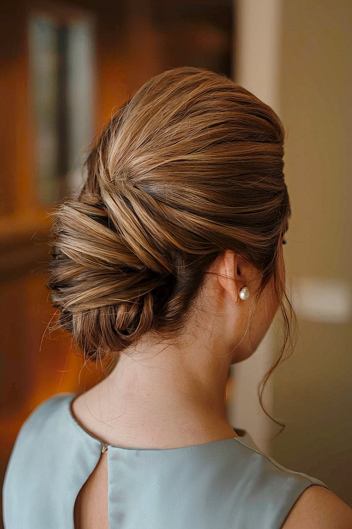 25 Elegant Medium-Length Formal Hairstyles for Any Special Event This 2025