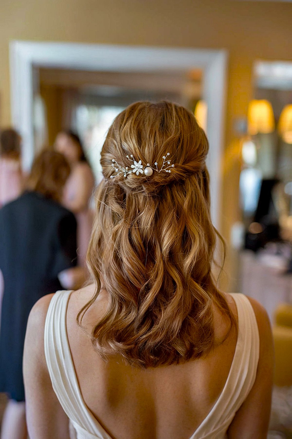 25 Elegant Medium-Length Formal Hairstyles for Any Special Event This 2025