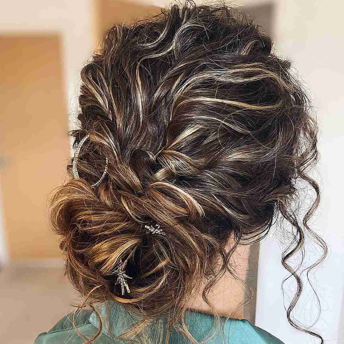 33 Easy & Cute Curly Hair Updos in Trending in 2025