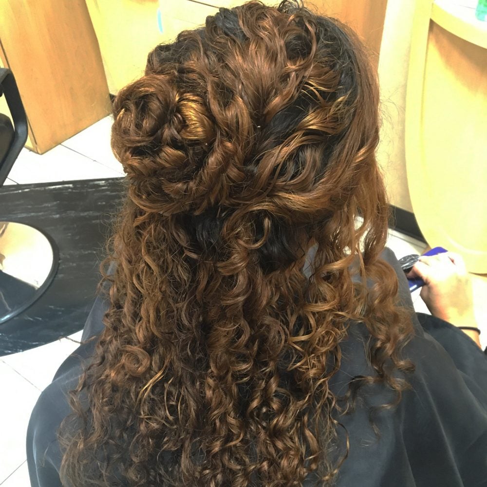 33 Easy & Cute Curly Hair Updos in Trending in 2025