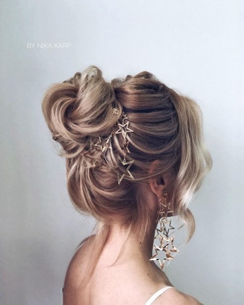 33 Easy & Cute Curly Hair Updos in Trending in 2025