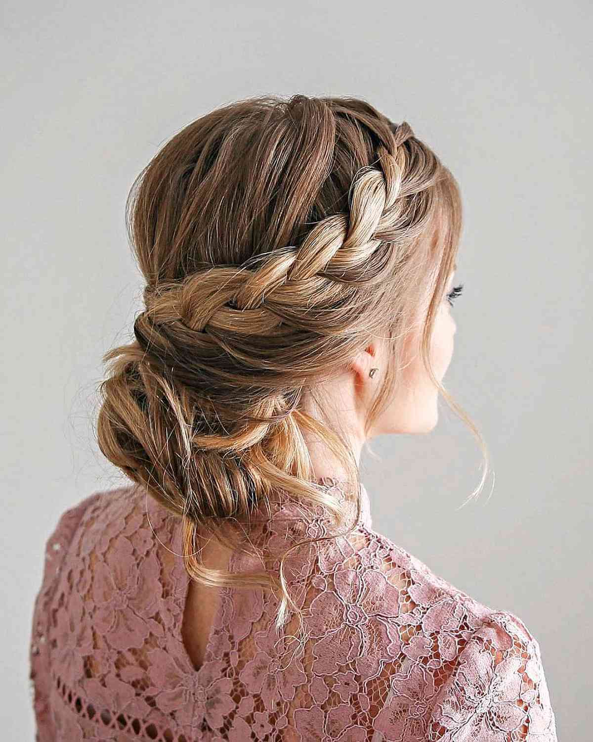 Updos for Long Hair – Cute &amp; Easy Updos for 2025
