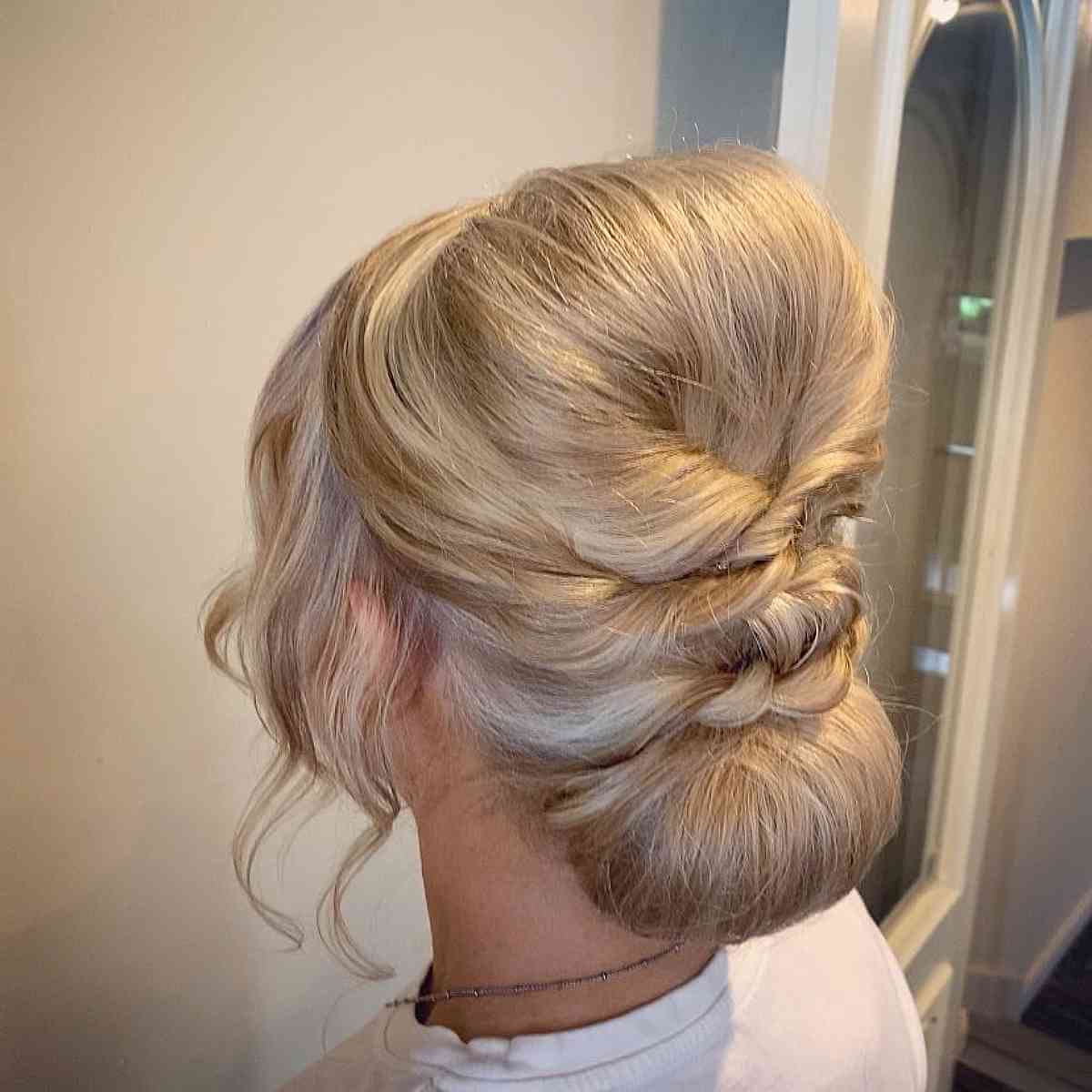 Updos for Long Hair – Cute &amp; Easy Updos for 2025