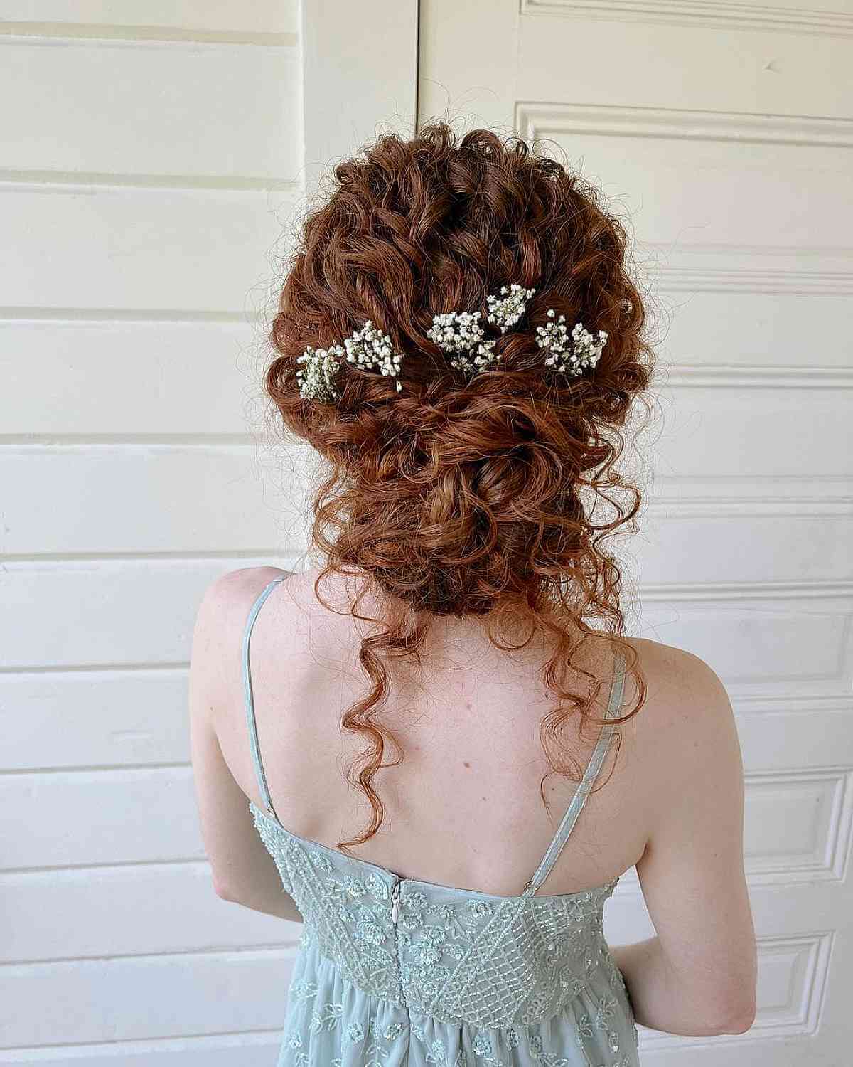 Updos for Long Hair – Cute &amp; Easy Updos for 2025