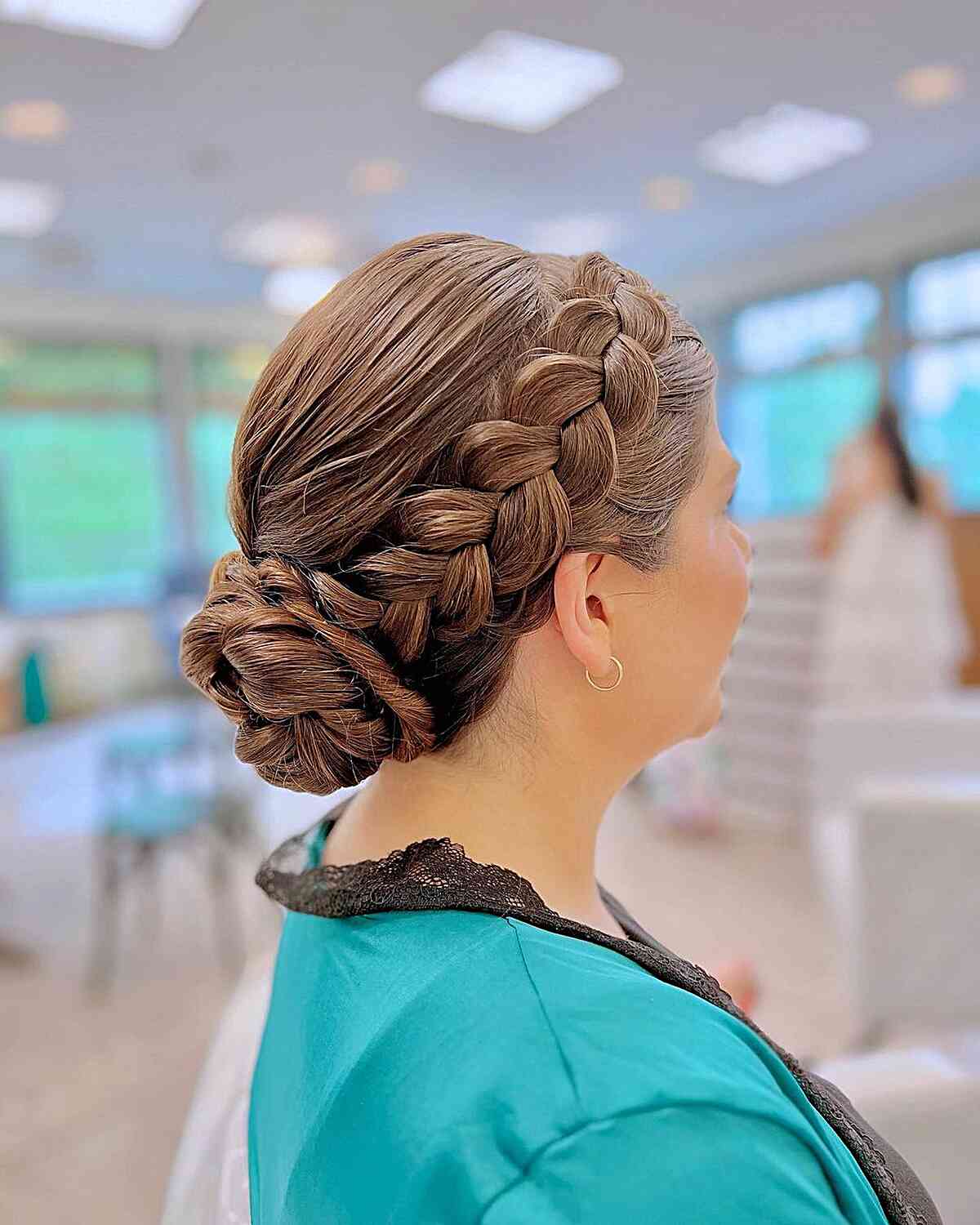 Updos for Long Hair – Cute &amp; Easy Updos for 2025