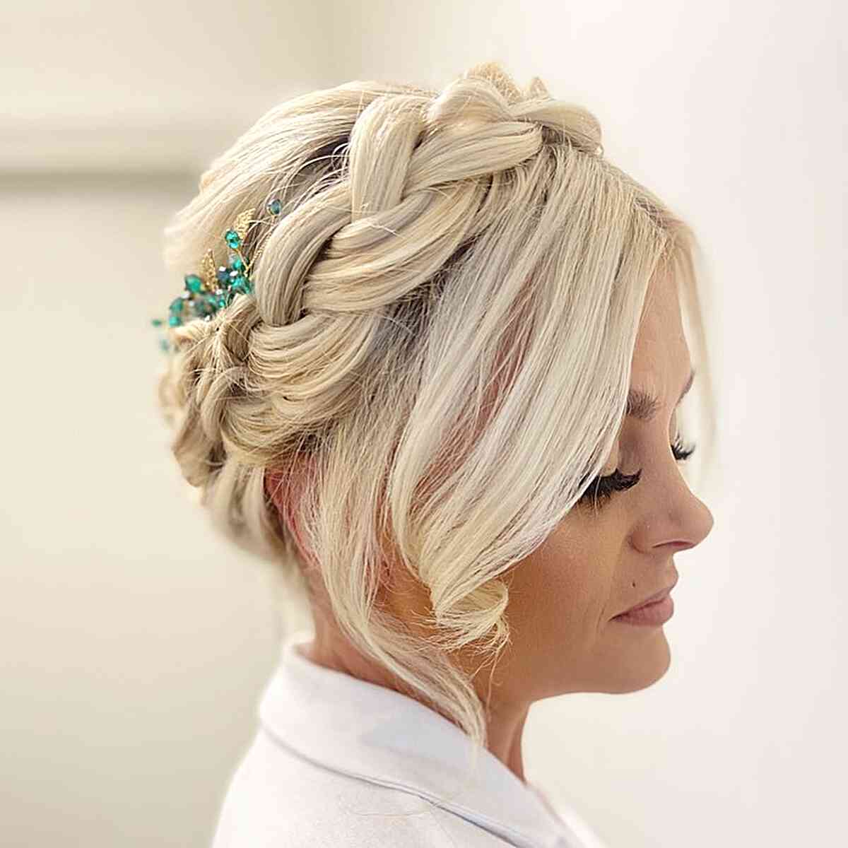 Updos for Long Hair – Cute &amp; Easy Updos for 2025