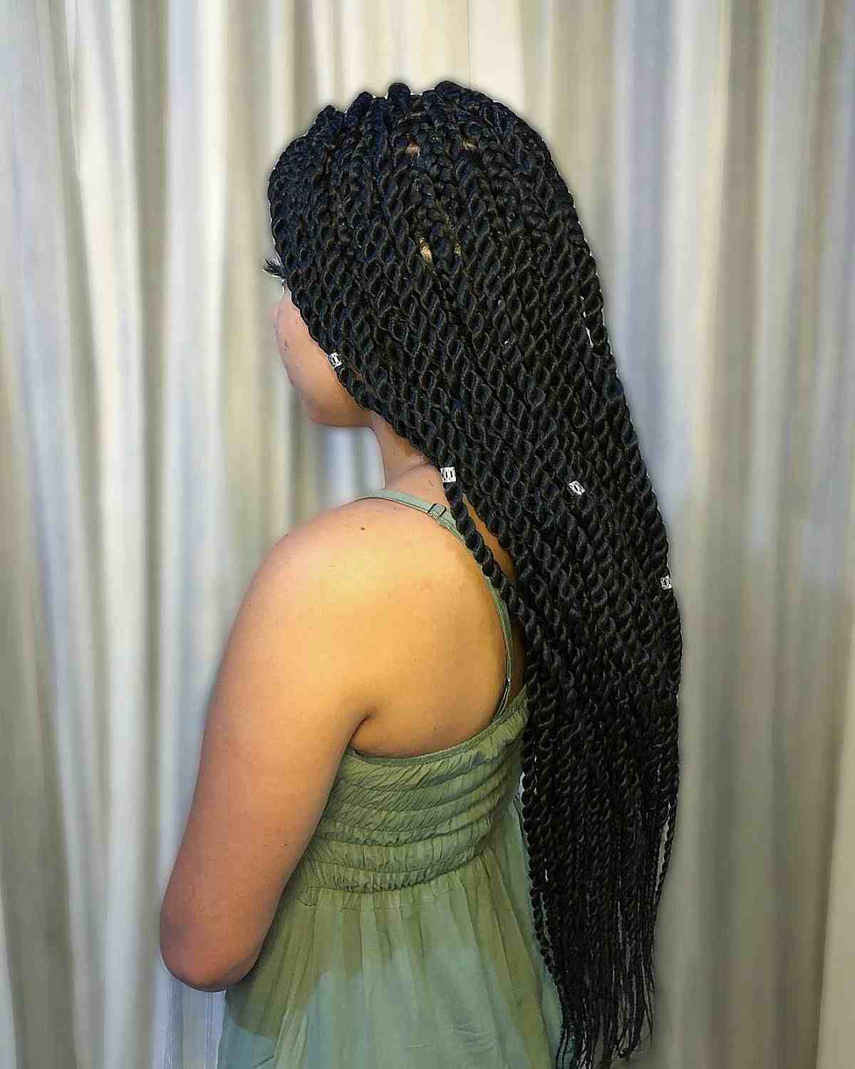 The 52 Hottest Twist Braid Styles Trending in 2025