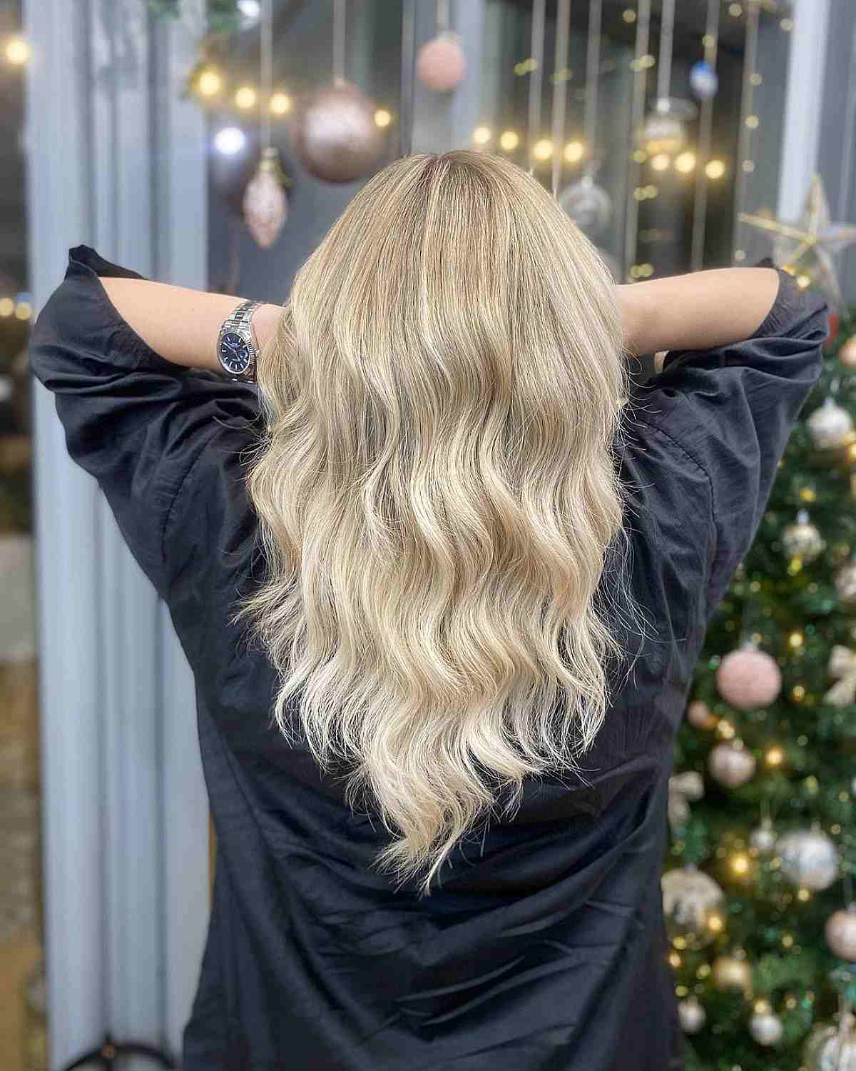 40 V-Cut on Long Hair Ideas for That Trendy V Shape Look