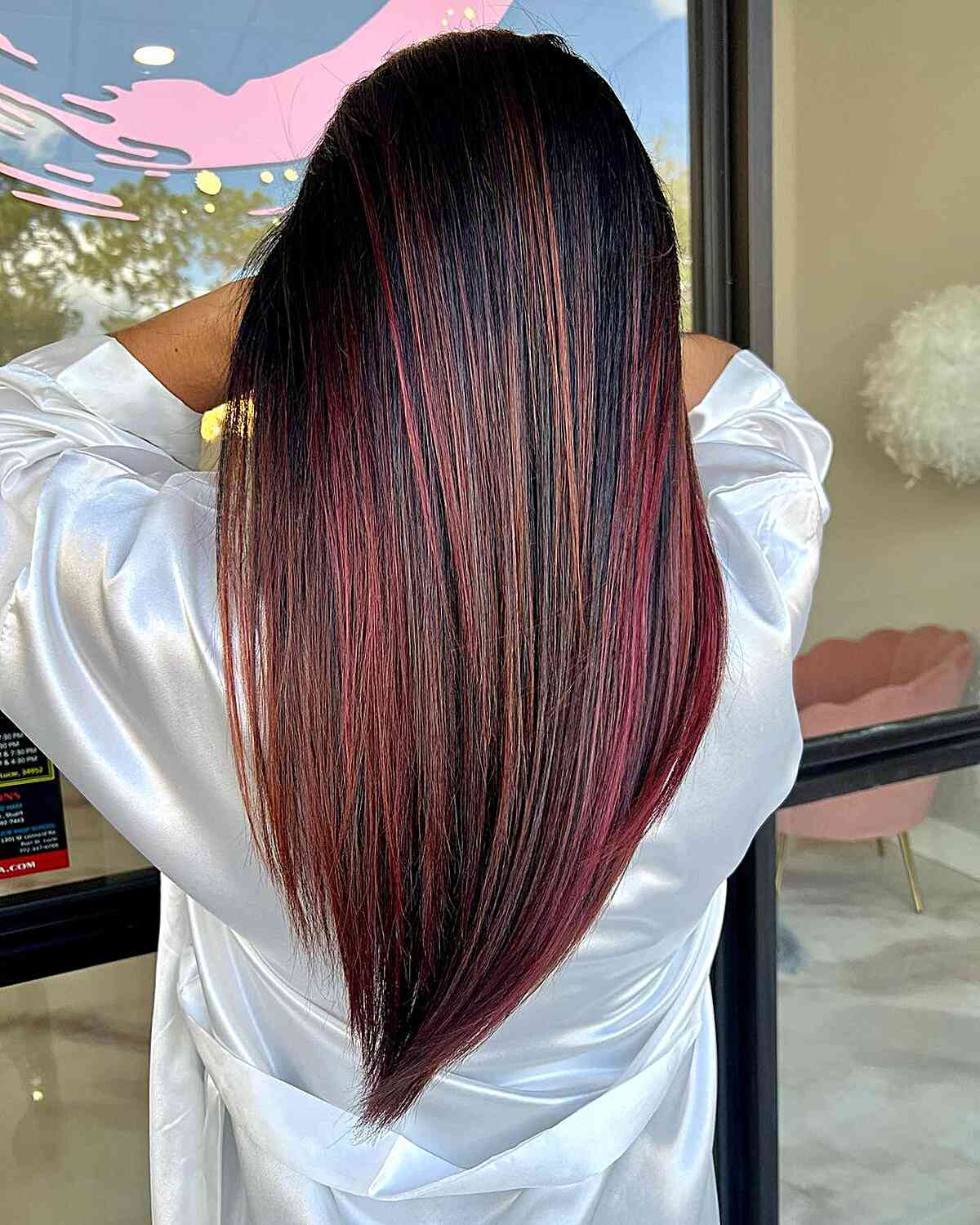 40 V-Cut on Long Hair Ideas for That Trendy V Shape Look
