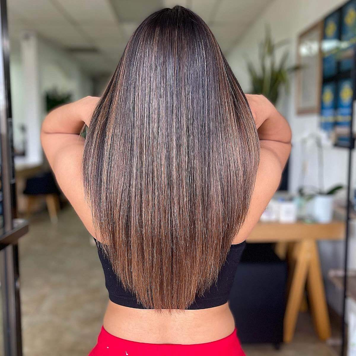 40 V-Cut on Long Hair Ideas for That Trendy V Shape Look