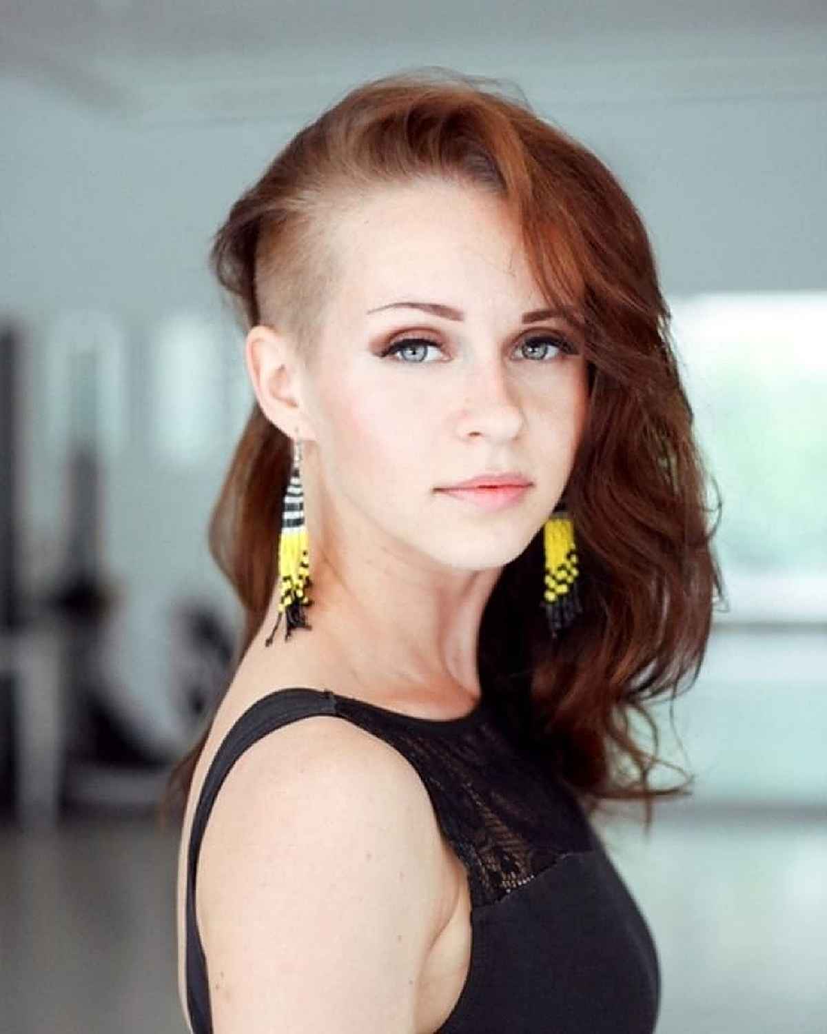 15 Edgy Long Hair with Shaved Sides & Back Undercuts for Women