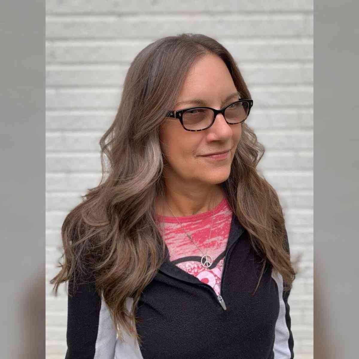 29 Most Flattering Long Hairstyles for Women Over 40