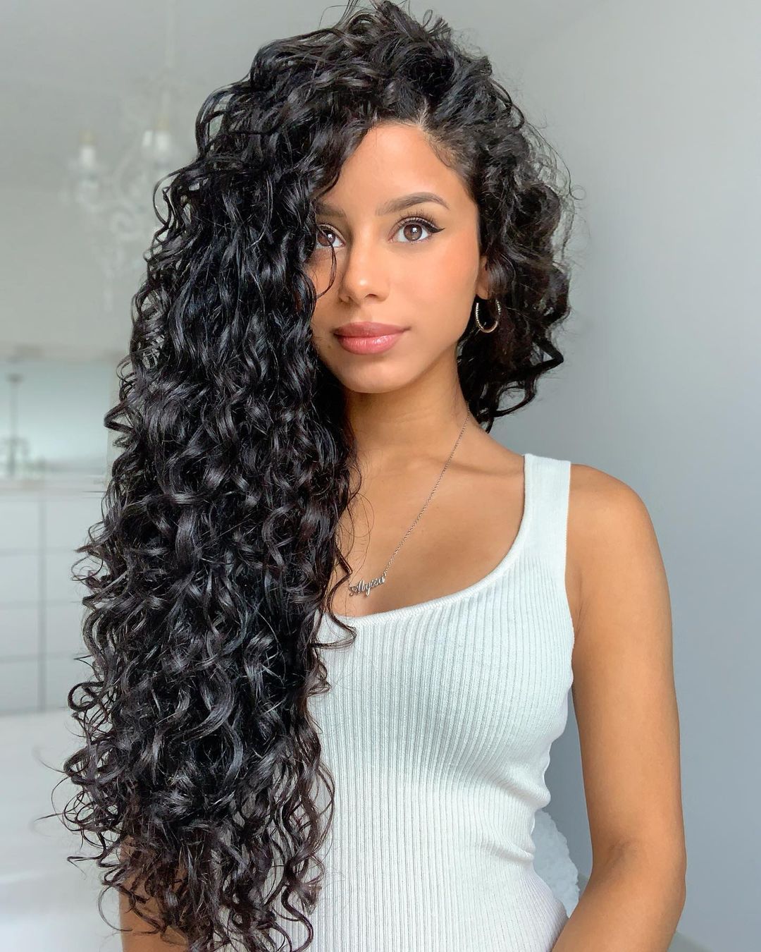 61 Curly Hairstyles for Long Hair to Look Naturally Amazing
