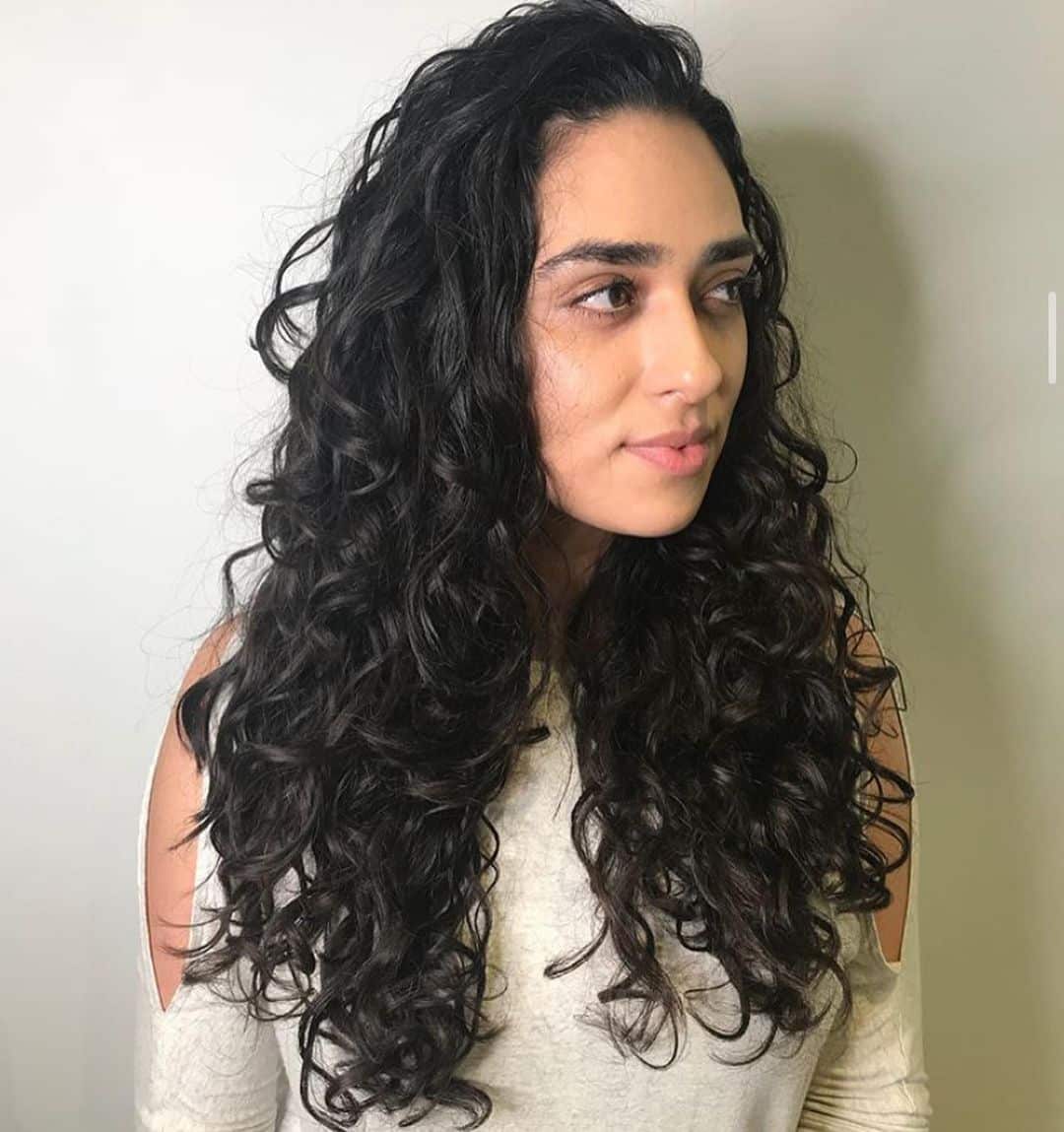 61 Curly Hairstyles for Long Hair to Look Naturally Amazing