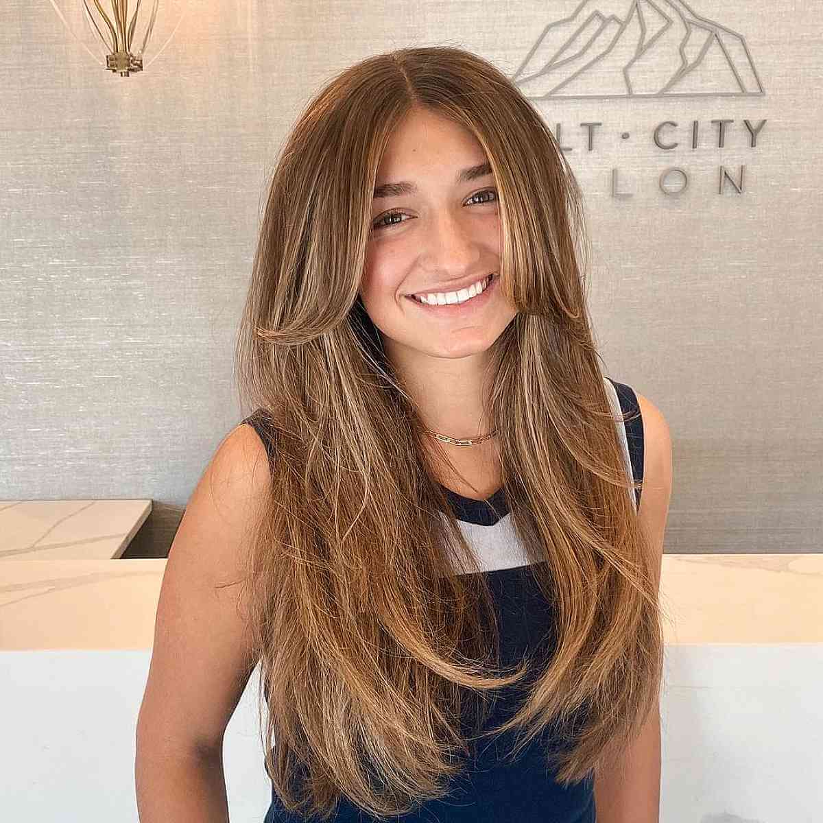 32 Hair-Taming Long Shaggy Hairstyles for Women with Thick Hair