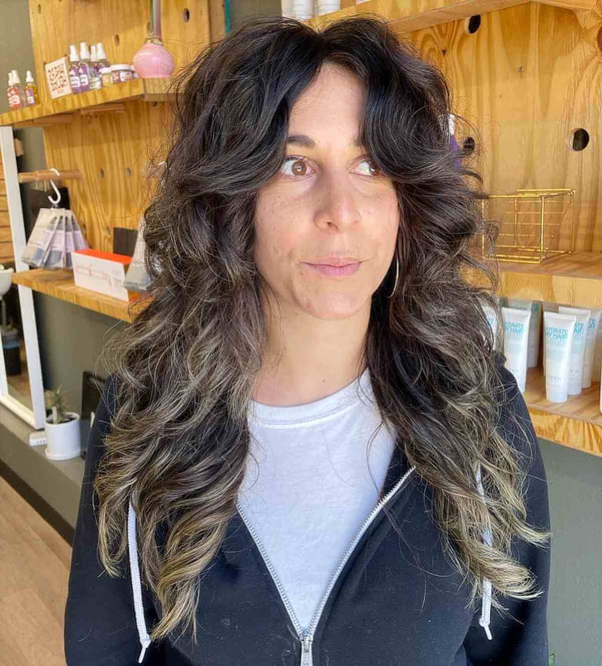 32 Hair-Taming Long Shaggy Hairstyles for Women with Thick Hair