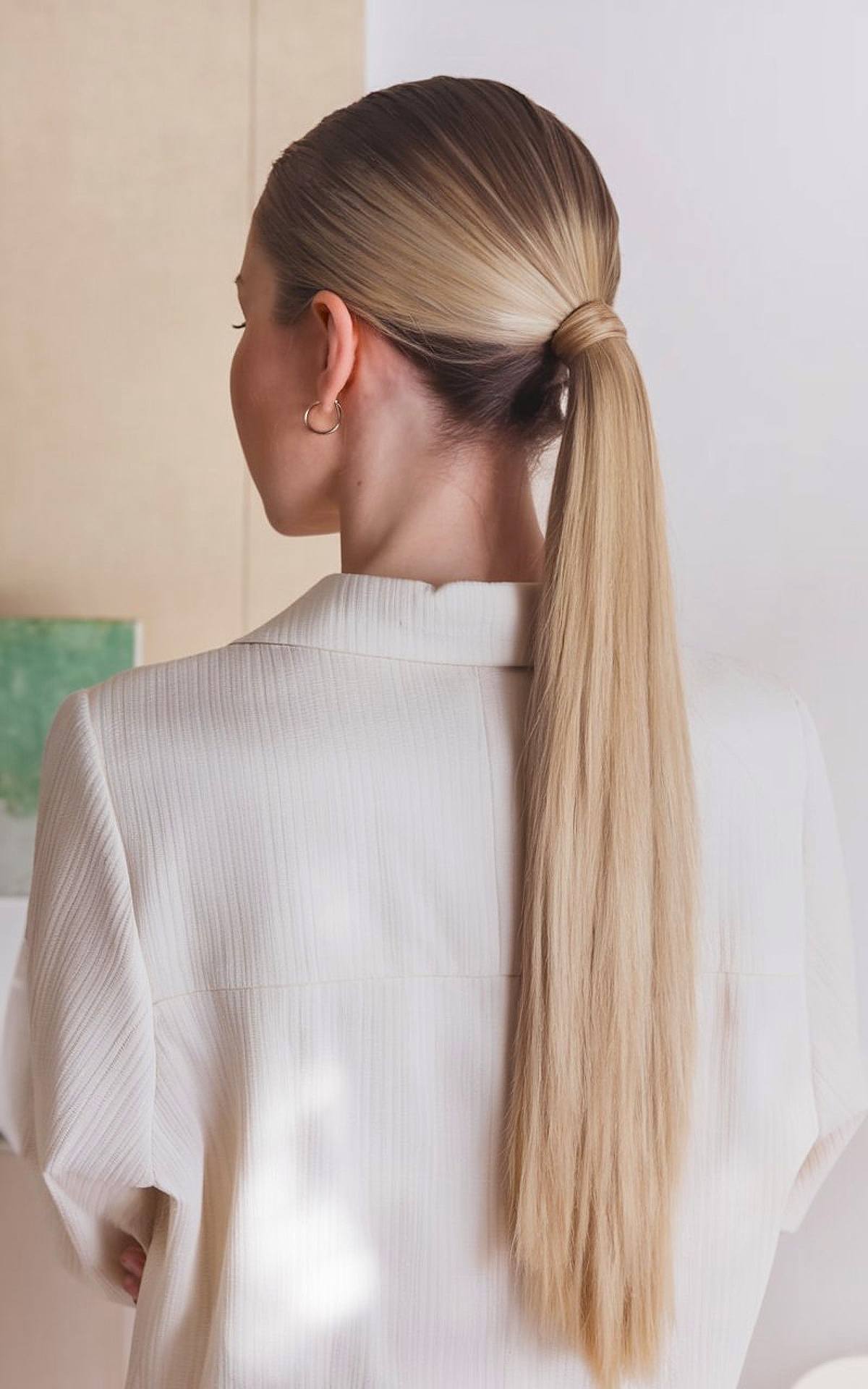 16 Easy Work Hairstyles for Long Hair (2025 Trends)
