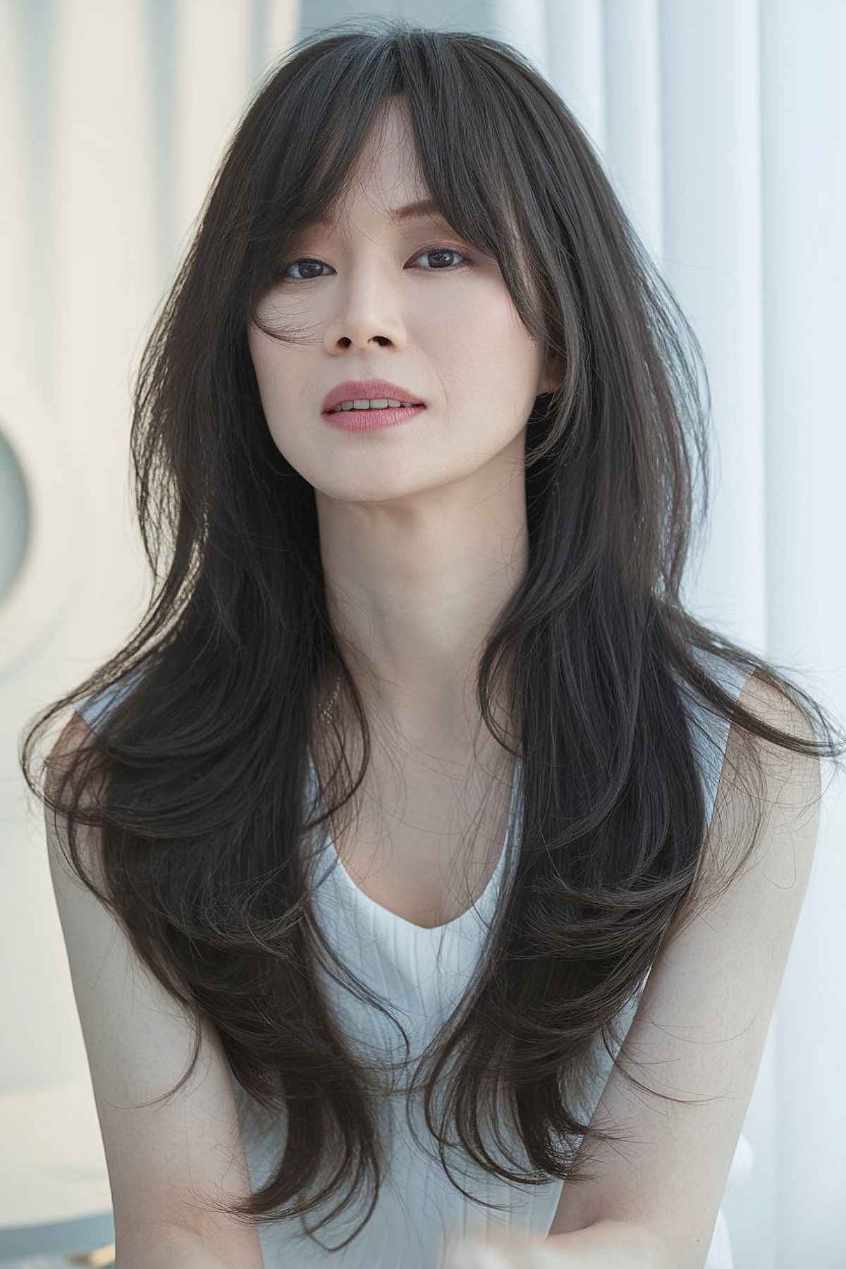 25 Long Hairstyles for Asian Women That Will Make You Want to Grow Your Hair Out This 2025