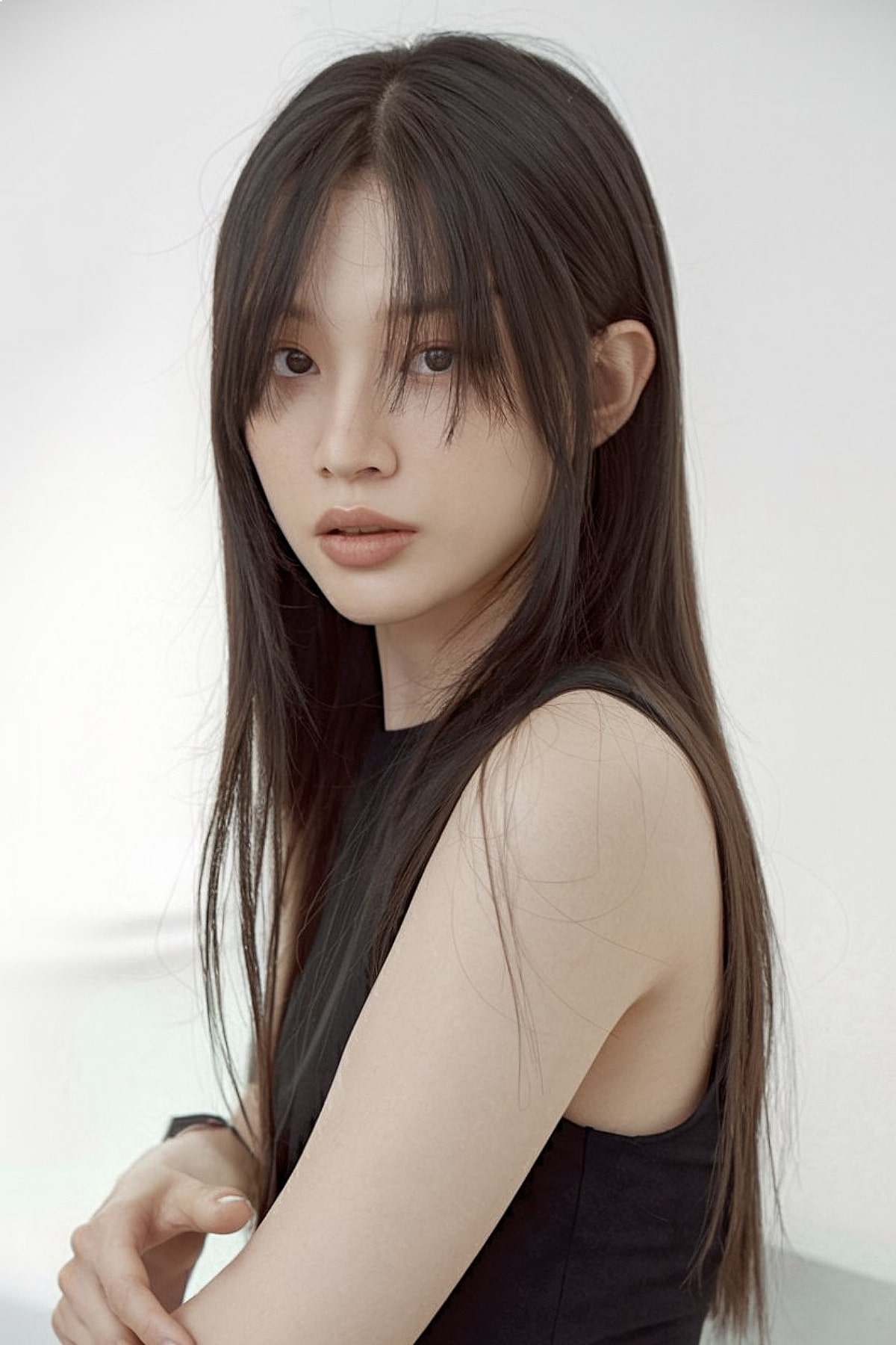 25 Long Hairstyles for Asian Women That Will Make You Want to Grow Your Hair Out This 2025