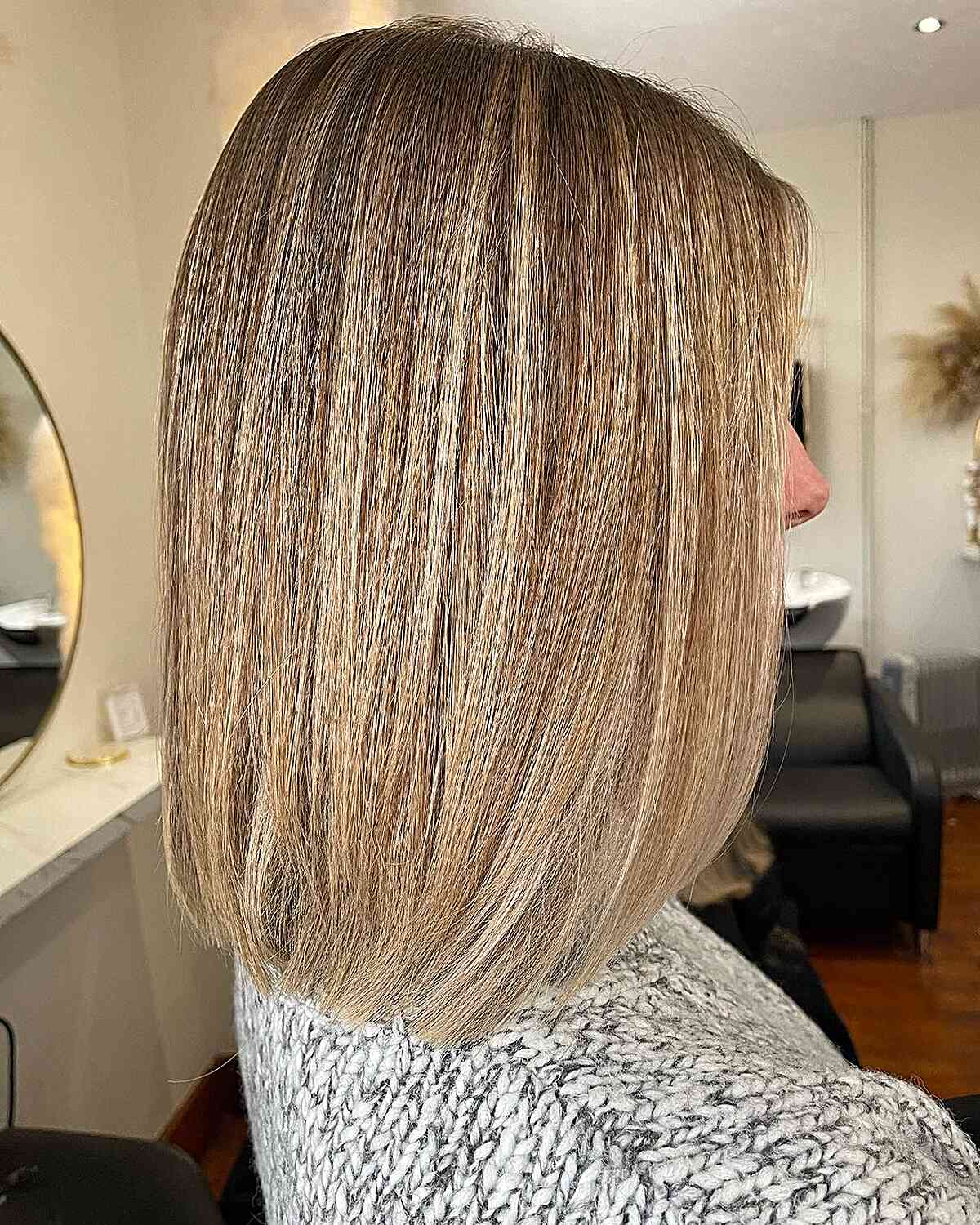 Medium Blonde Hair Color Ideas – 31 Trending Ideas for 2025