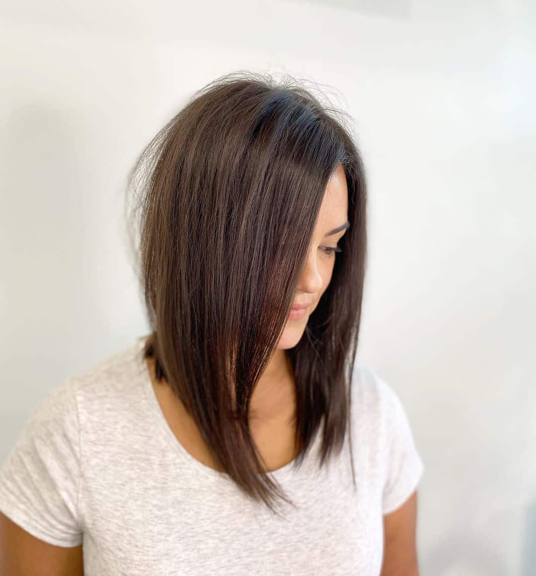 25 Best Medium Inverted Bob Haircut Ideas for Mid-Length Hair