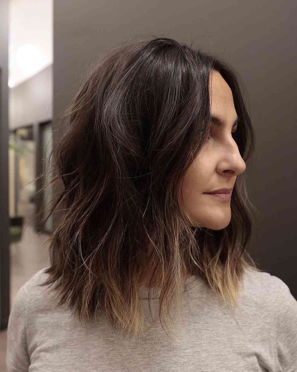 39 Low-Maintenance Medium-Length Haircuts for Busy Women