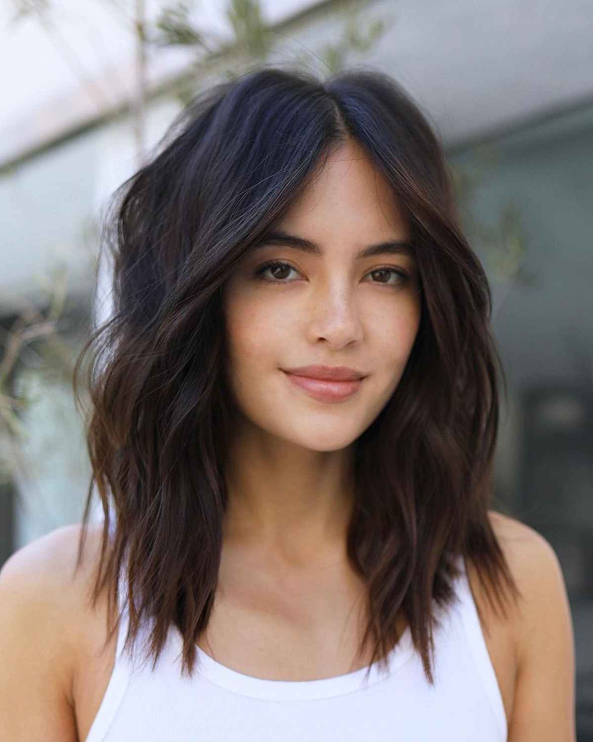 39 Low-Maintenance Medium-Length Haircuts for Busy Women