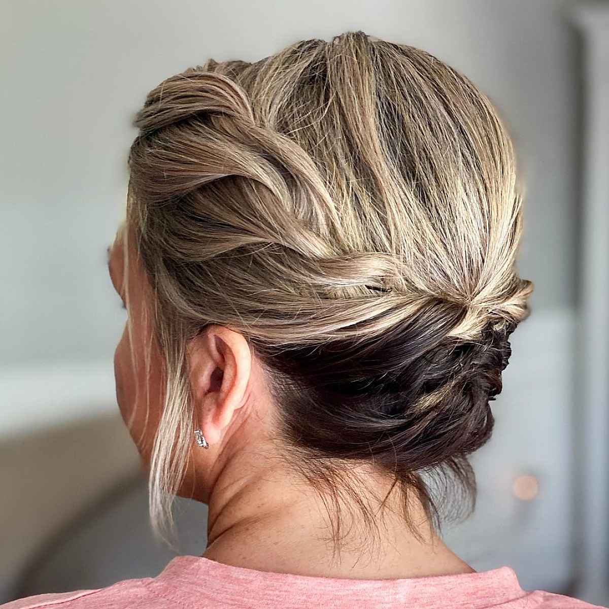 62 Best Medium-Length Haircuts for Women Over 40