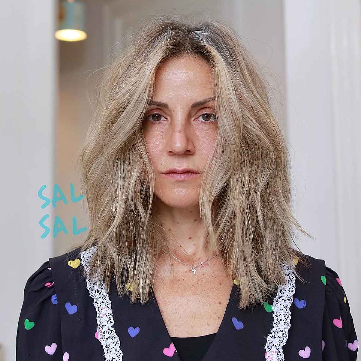 62 Best Medium-Length Haircuts for Women Over 40