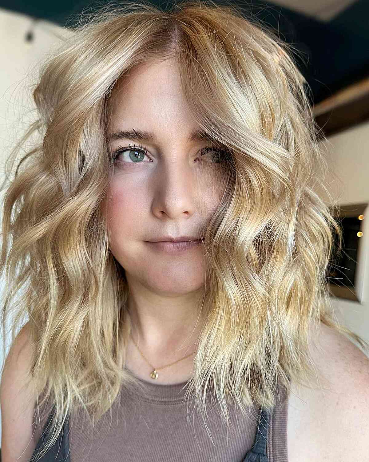49 Most Requested Shoulder-Length Choppy Haircuts for a Trendy Look