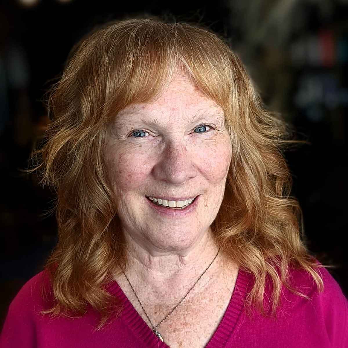 25 Stylish & Easy Medium-Length Hairstyles for Ladies in Their 60s