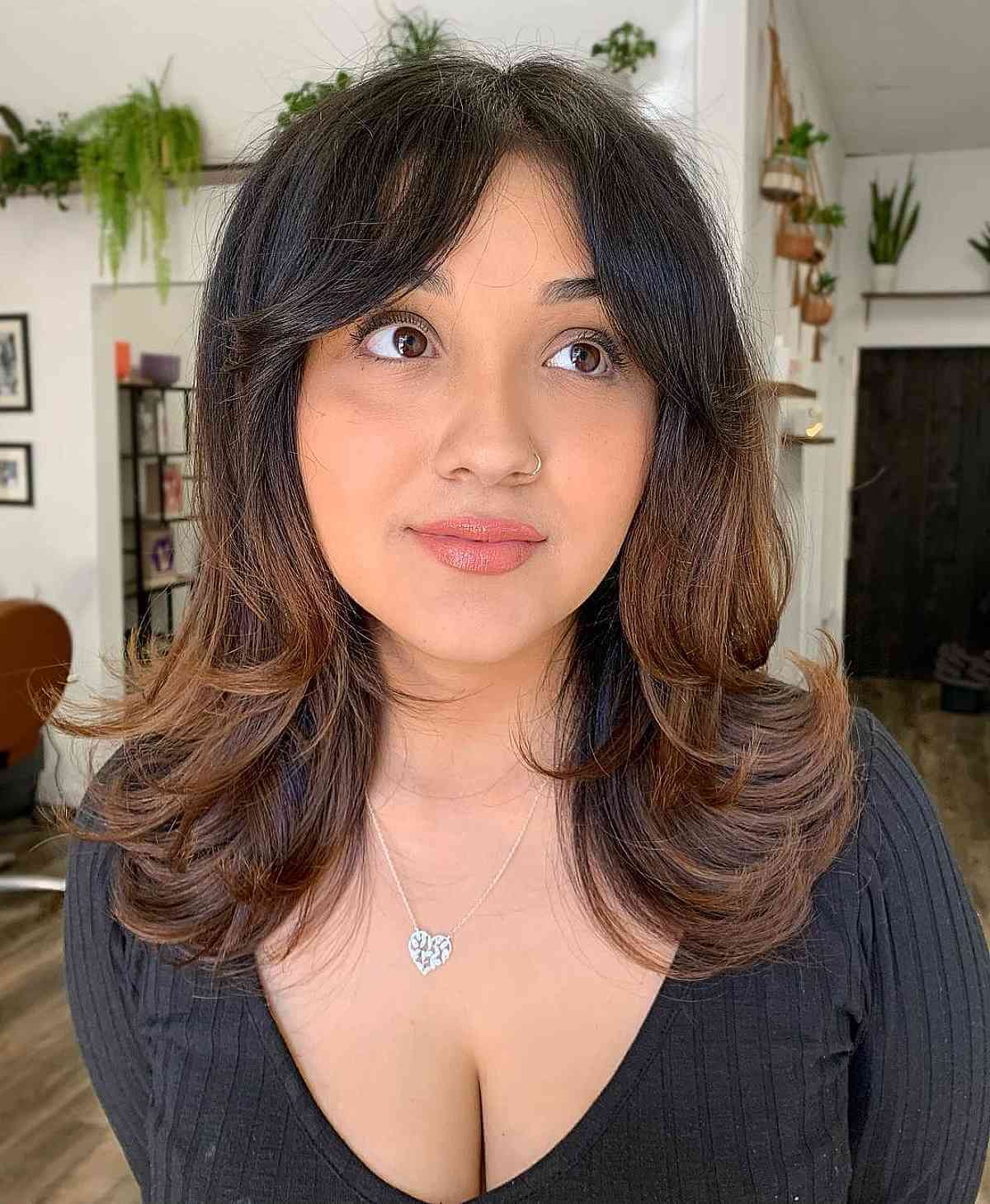 38 Coolest Shoulder-Length Hair with Curtain Bangs You’ve Gotta See