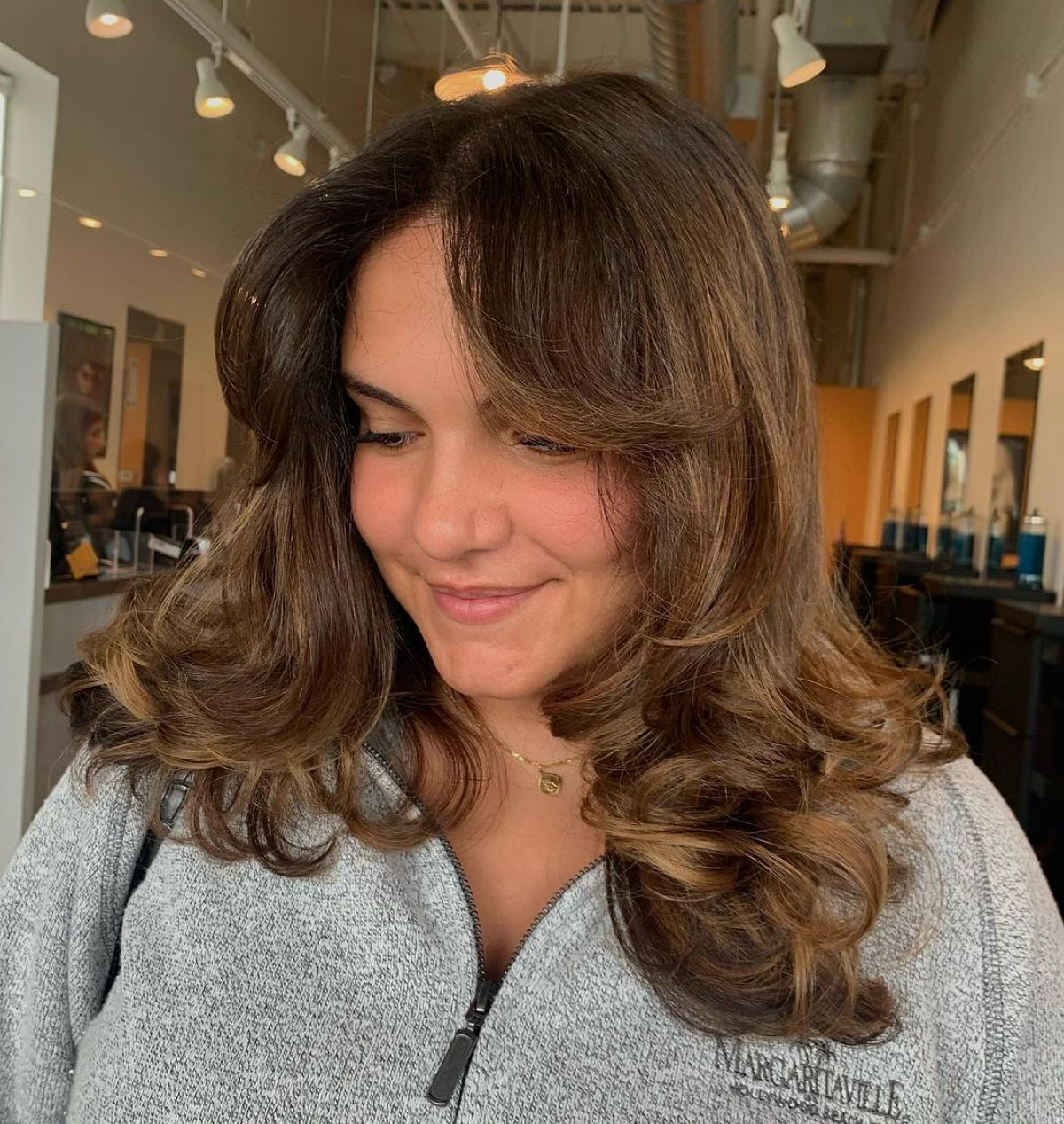 38 Coolest Shoulder-Length Hair with Curtain Bangs You’ve Gotta See