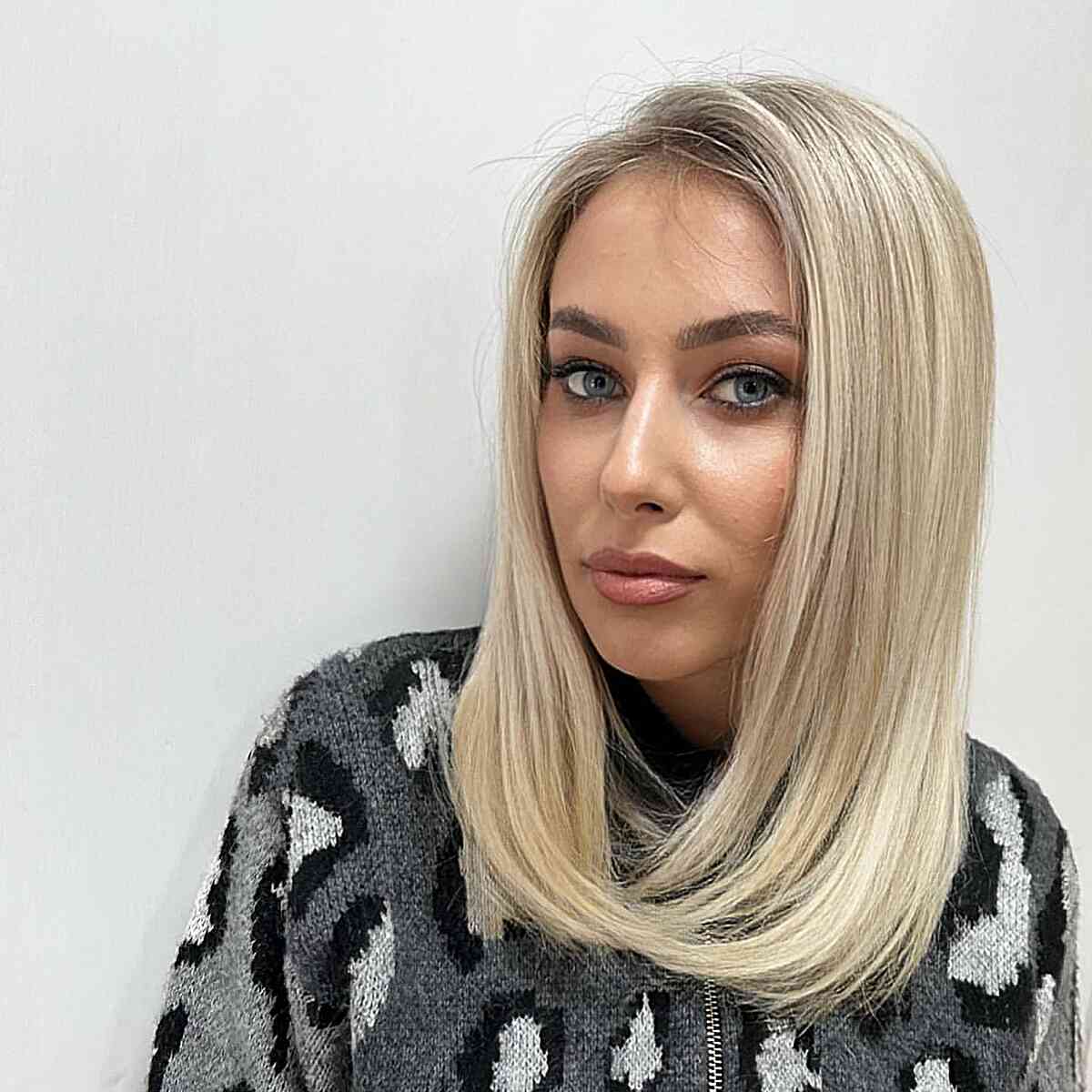 45 Best Ways to Style Shoulder-Length, Straight Hair for a Modern Look