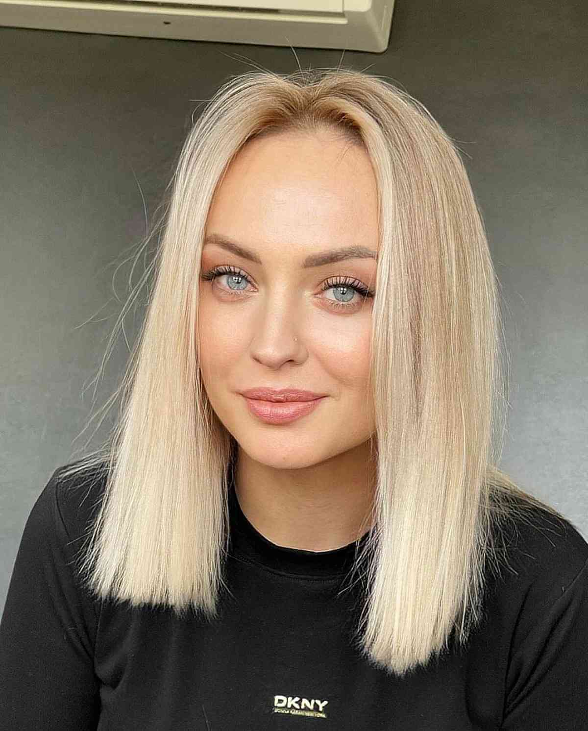 45 Best Ways to Style Shoulder-Length, Straight Hair for a Modern Look